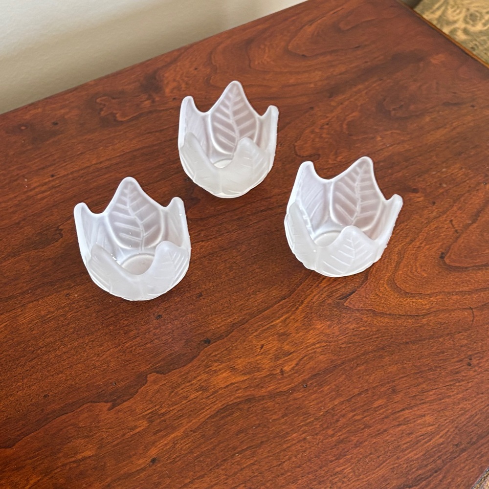 White Leaf-Shaped Candle Holders